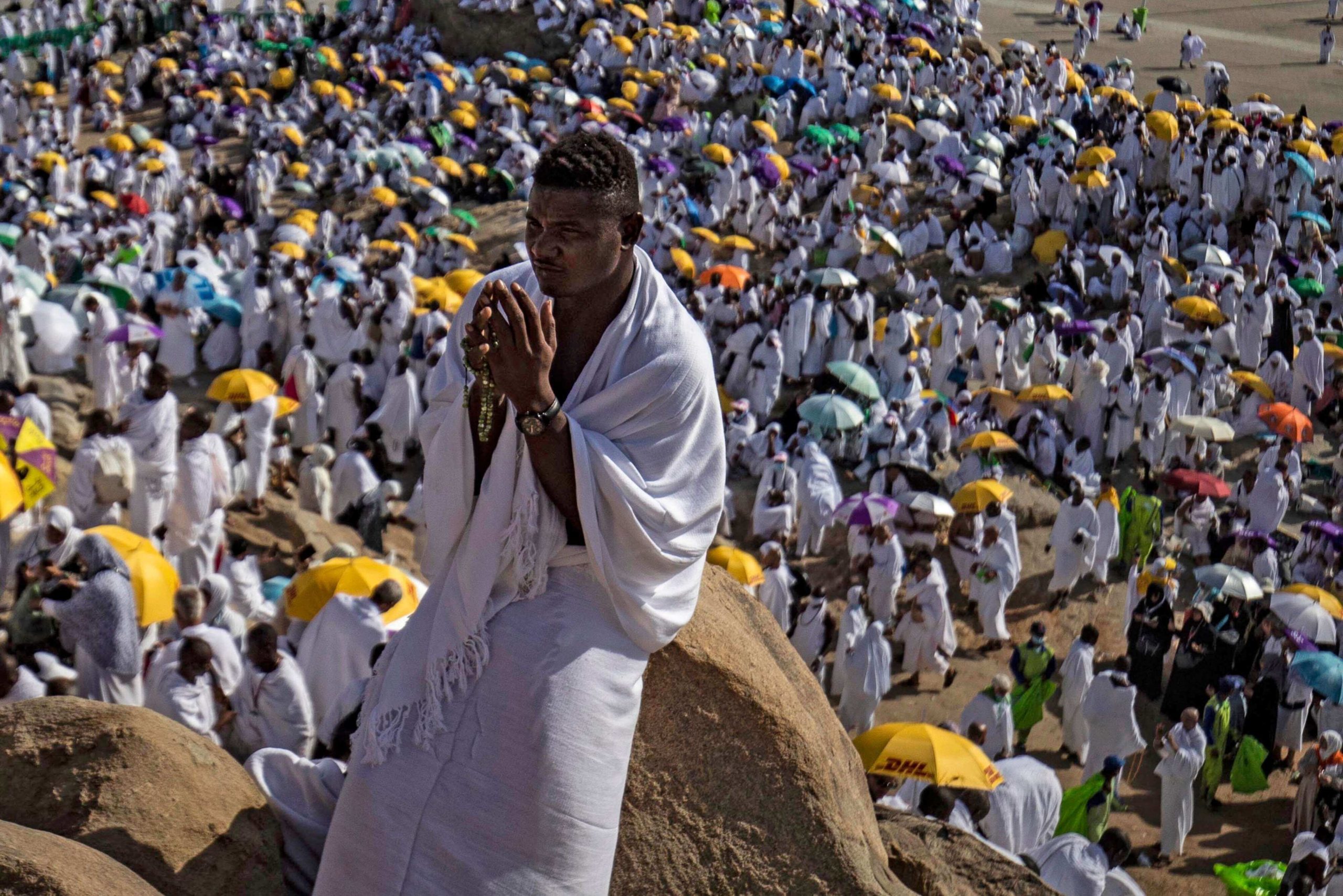 نحو مليون حاج على جبل عرفات اليوم الجمعة