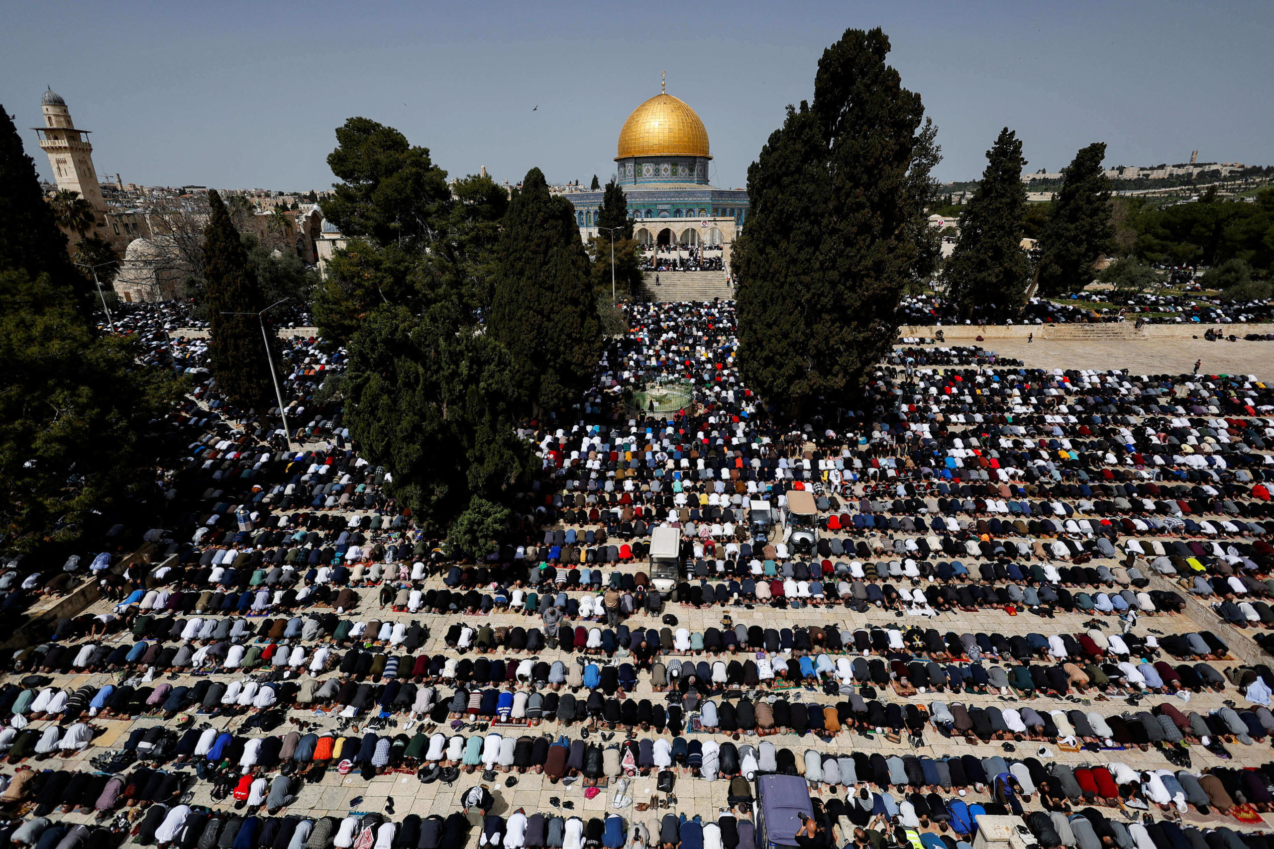 صلاة الجمعة الأولى من شهر رمضان في المسجد الأقصى