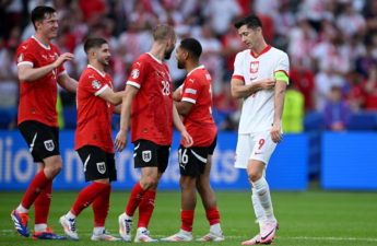 النمسا تحيي آمالها بفوز مستحق على بولندا